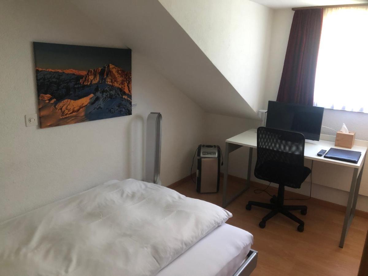 Hotel Freihof Glarus Exterior photo