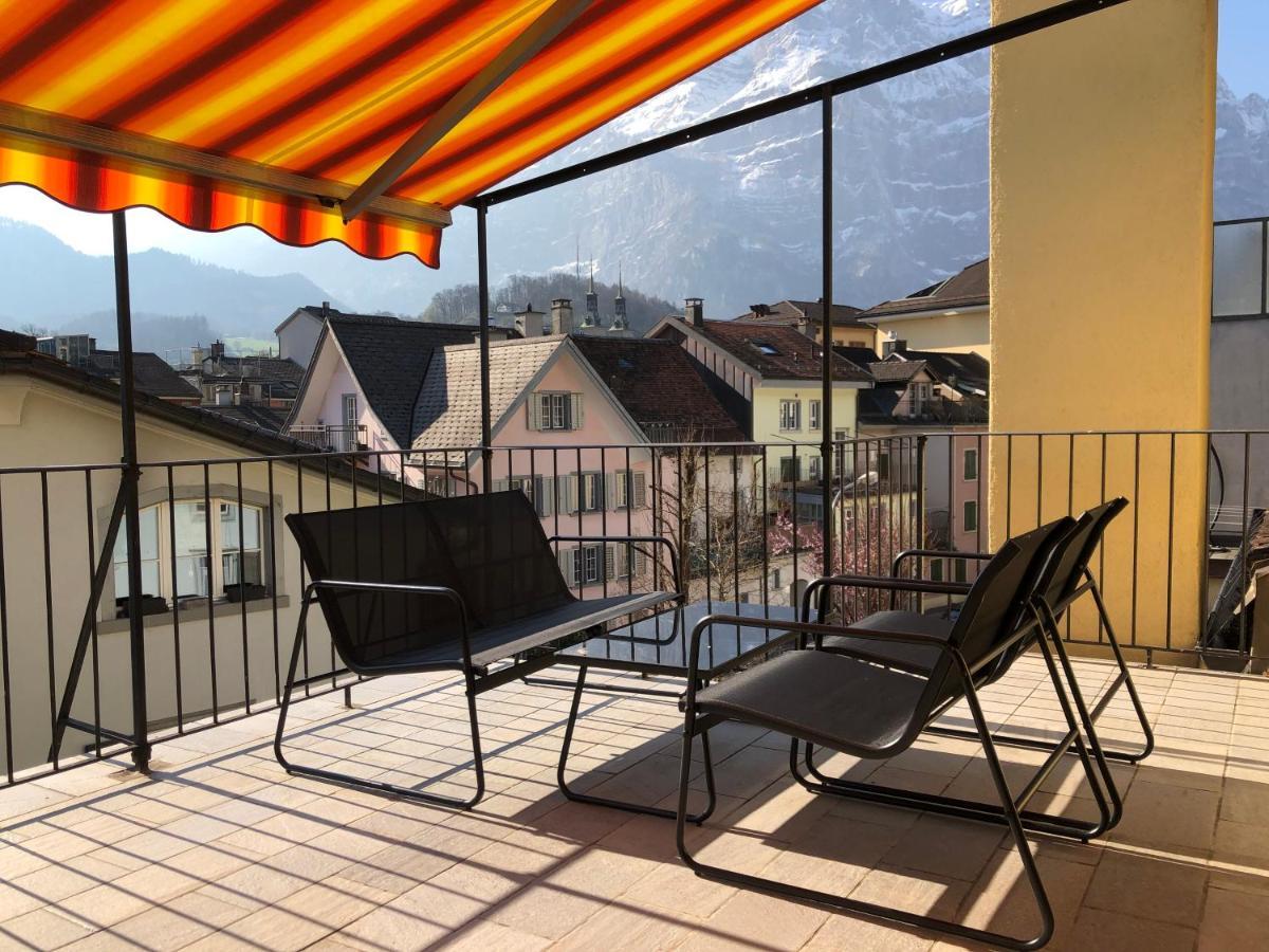 Hotel Freihof Glarus Exterior photo